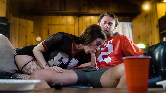 Большая игра: История Чарли Саммер