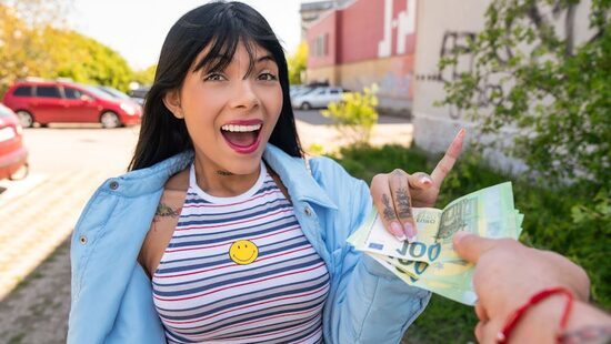 Дрочила платит