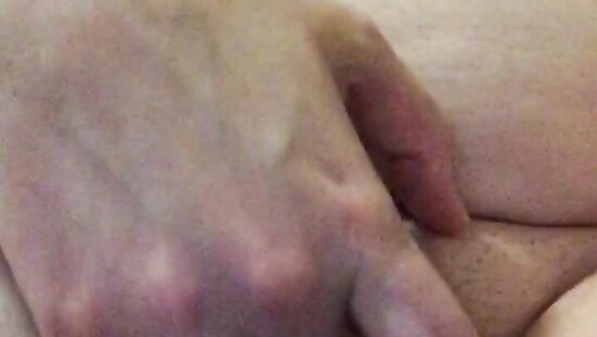 Я балуюсь со своїй  киськой