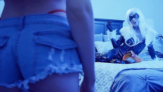 Пока Бэтмен и Человек-паук заняты делами