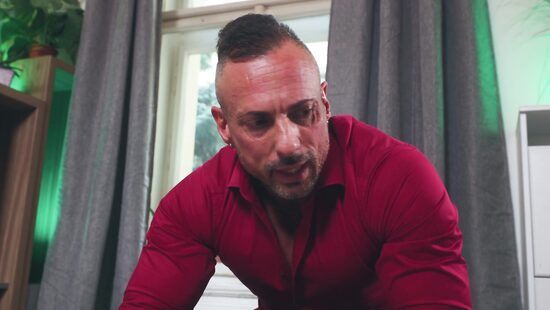 Конфликт поколений на коленях