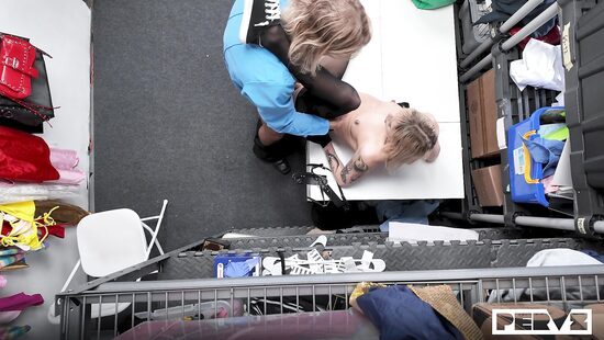 Согласно члену закона