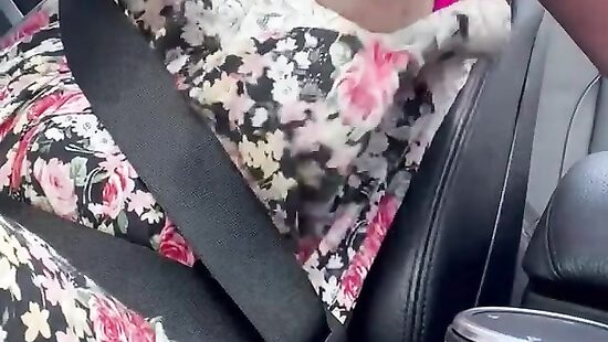 проветриваясь в кабриолете