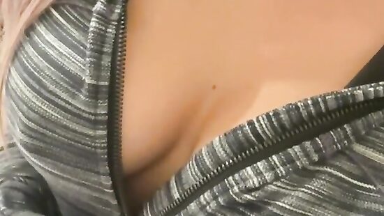 не соски, а сексуальное оружие